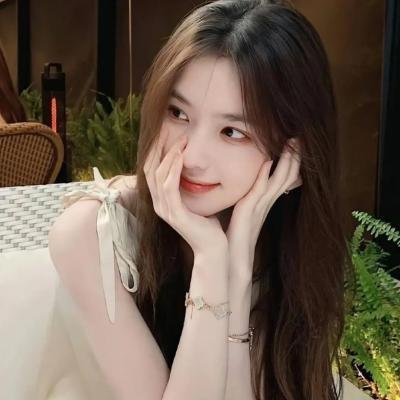 街拍现场直击：明星代言旧照被扒，长达一周最新进展